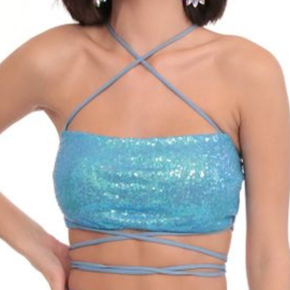 Eva Iridescent Sequin Set In Blue - Picture 5 of 11